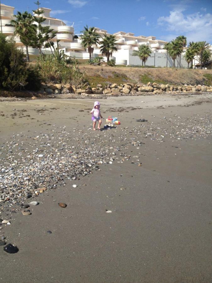 Ferienwohnung El Mirador De Bermuda Beach Estepona Exterior foto